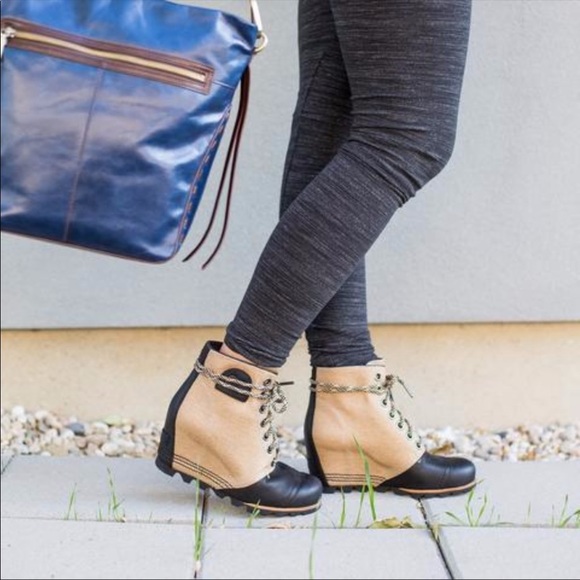 SOREL 1964 PREMIUM WEDGE BOOTS - WOMEN'S - Picture 2 of 16